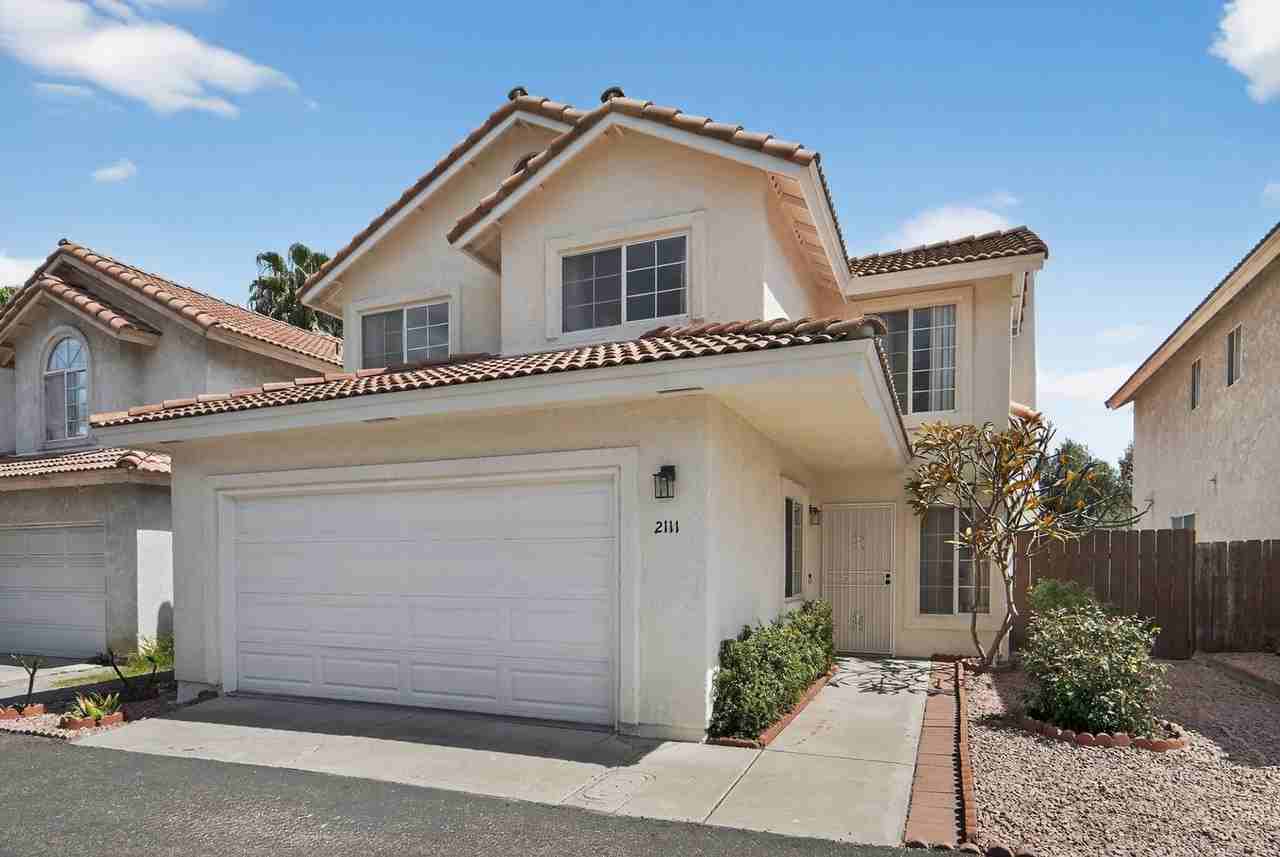 2111 Rebecca Way - Photo 2 of 26