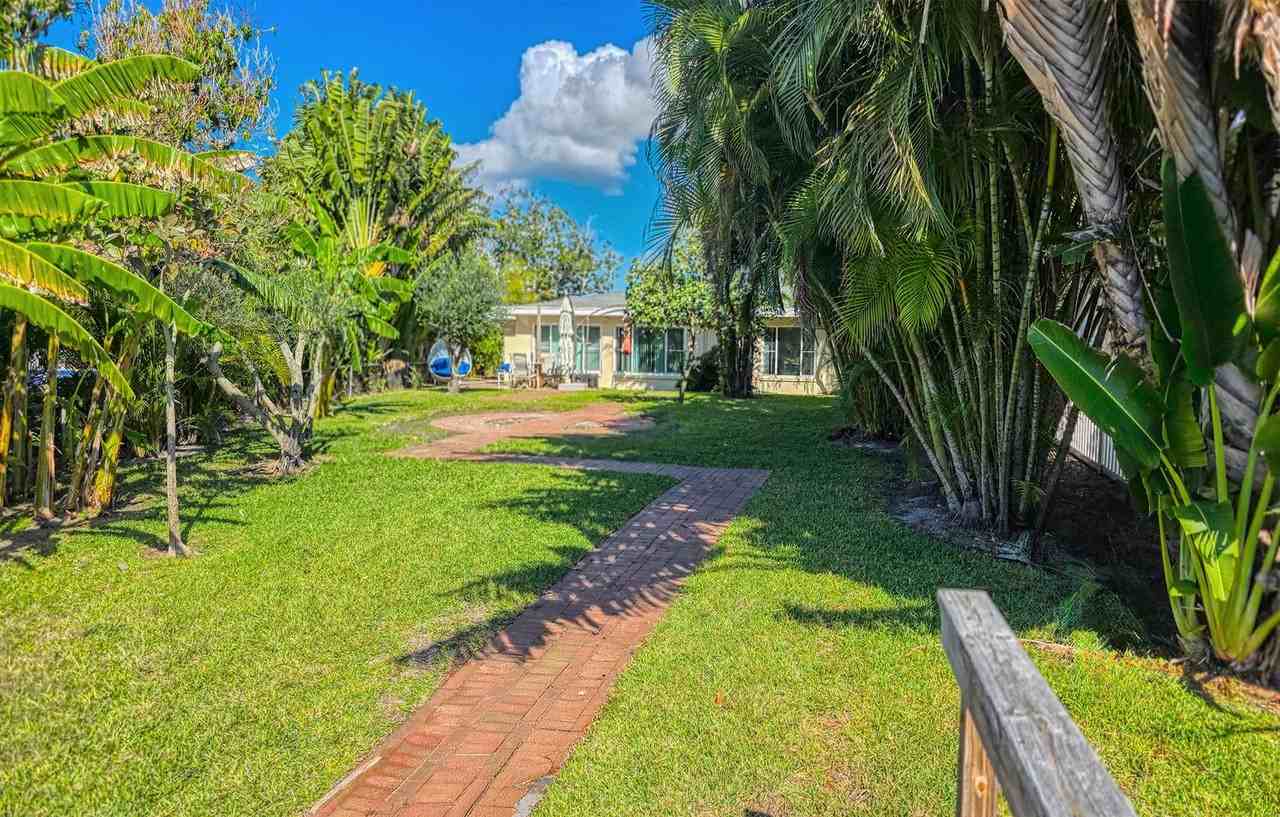 371 Bath Club Blvd N ##N. - Photo 6 of 21