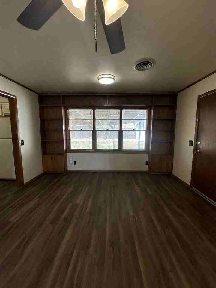 4404 Mesa Cir - Photo 6 of 35