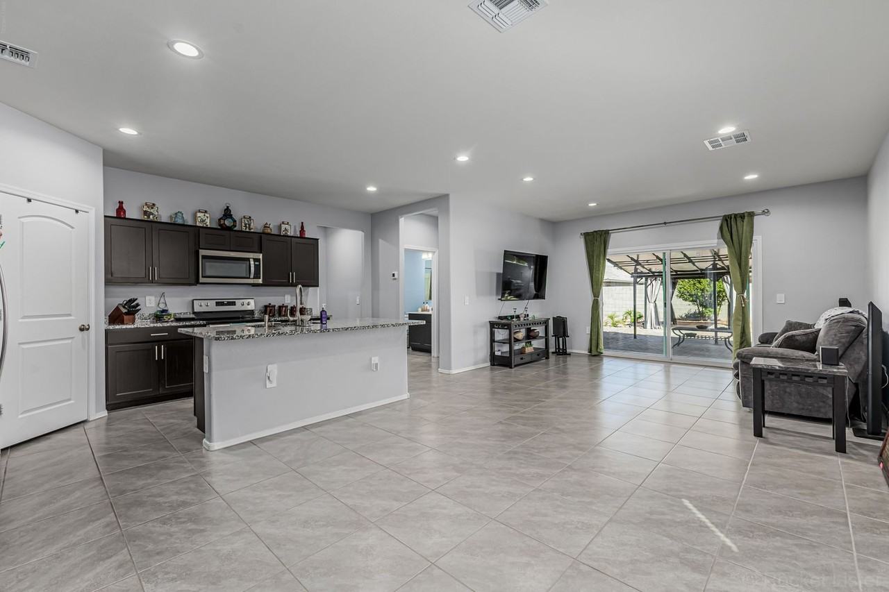 35350 W San Sisto Ave - Photo 5 of 31