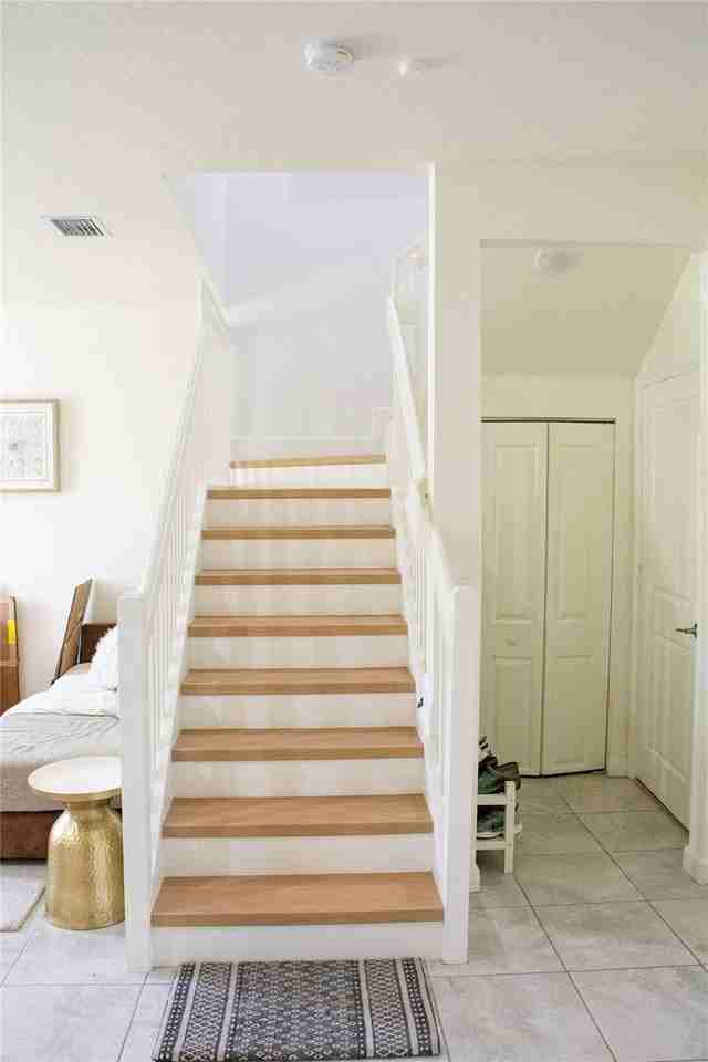 315 Ne 208th Ter - Photo 6 of 19