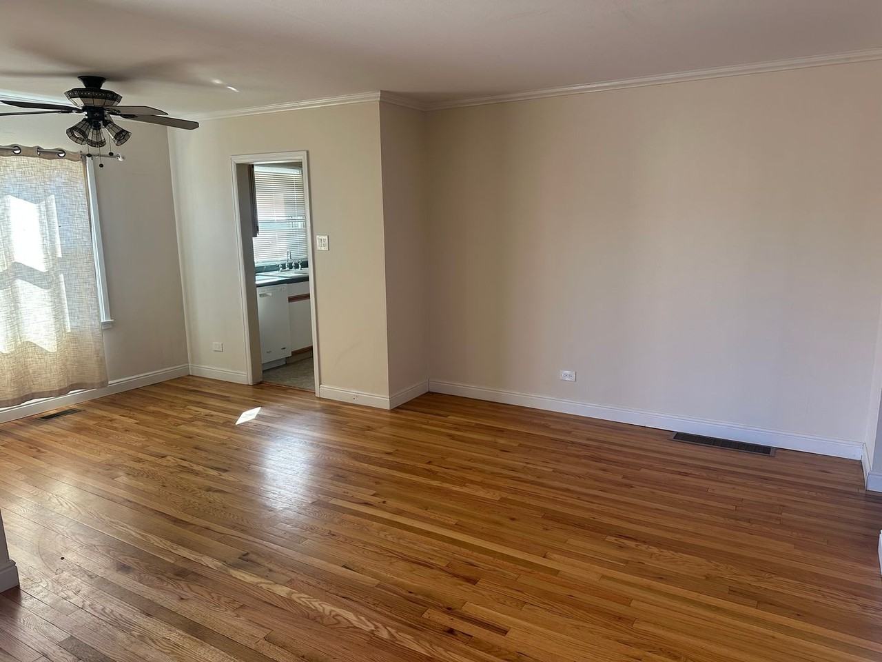 4557 Raritan St - Photo 5 of 14