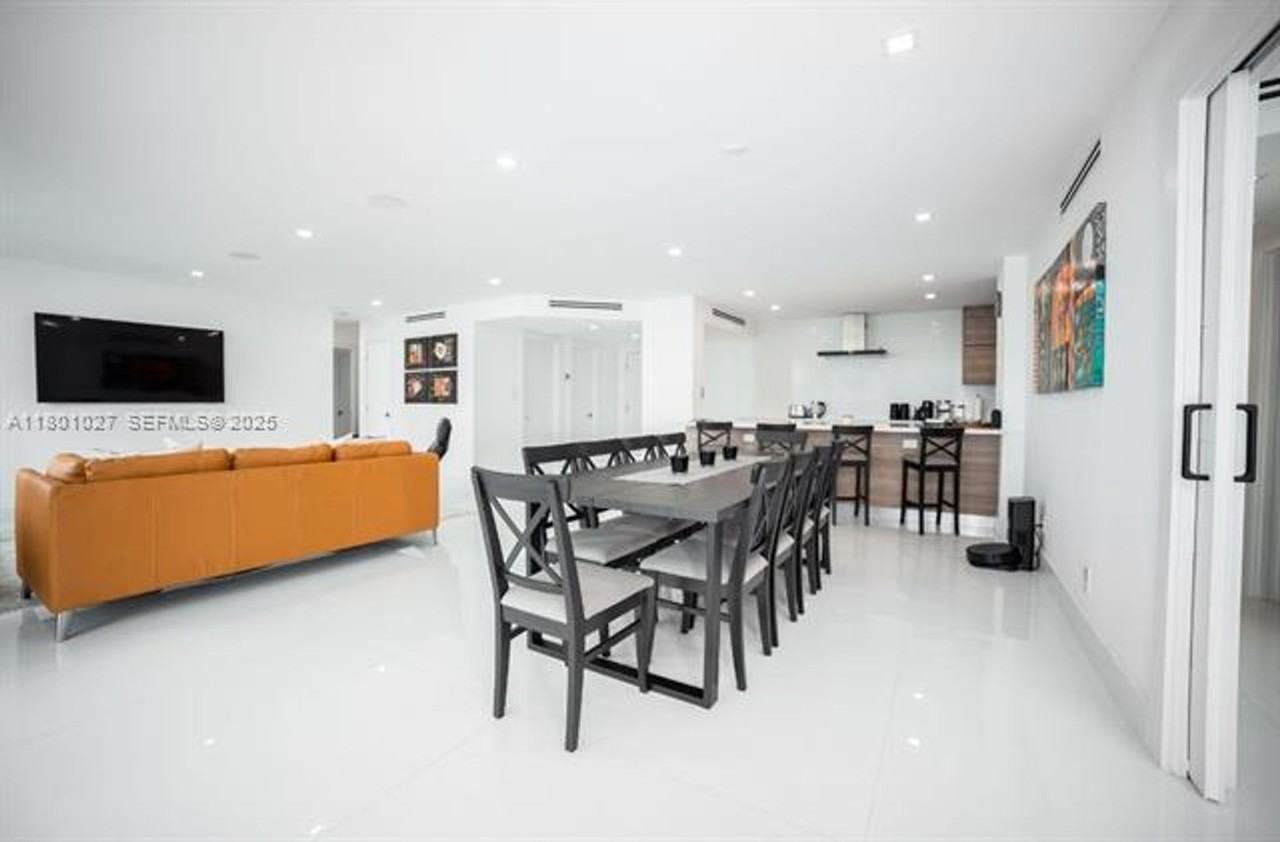 5600 5600 Collins Ave appt 14K - Photo 3 of 40