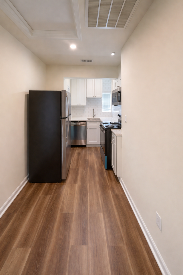 333 Delafield Pl Nw - Photo 3 of 4