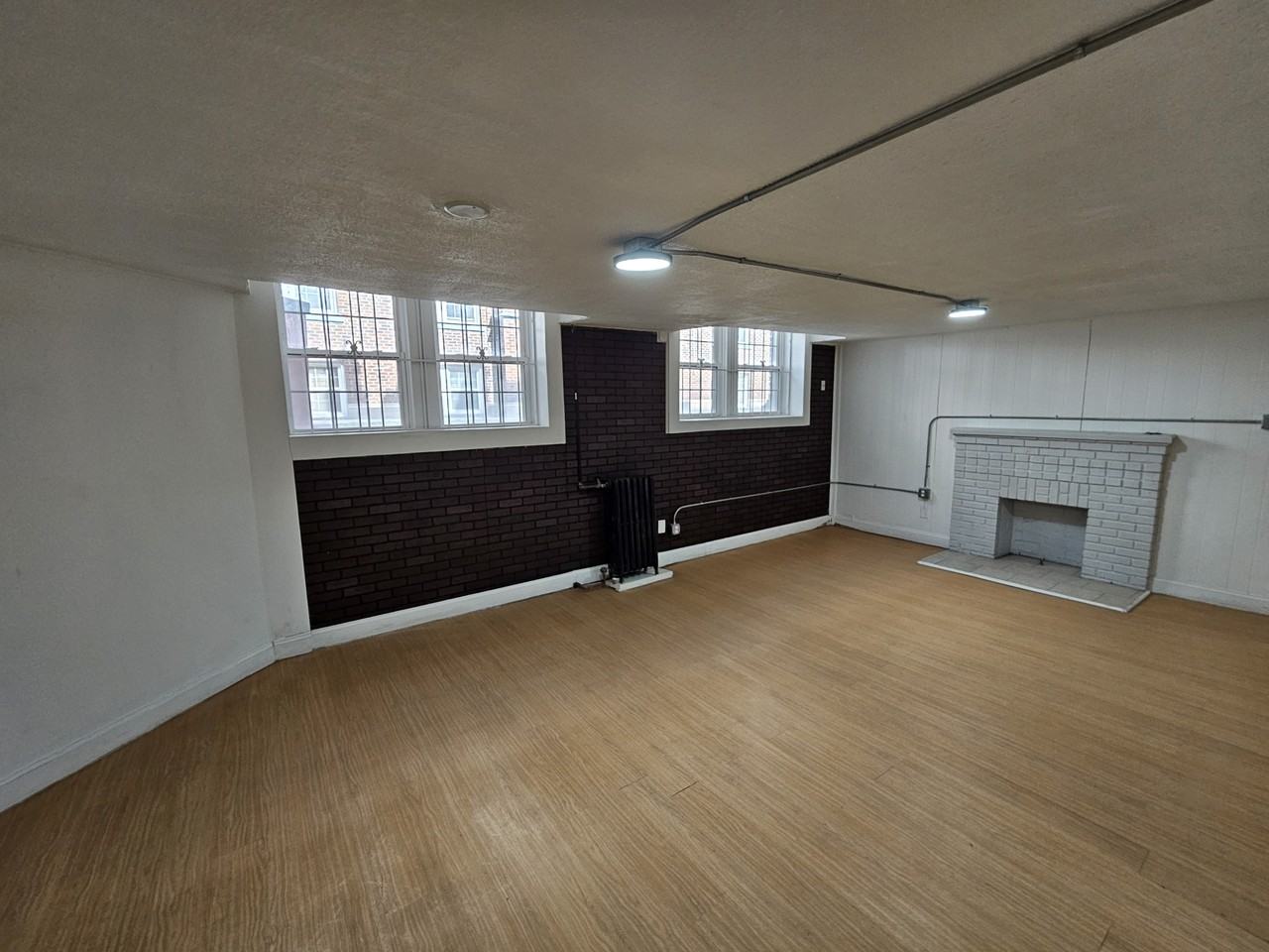 2664 North Moreland Boulevard - Photo 3 of 12