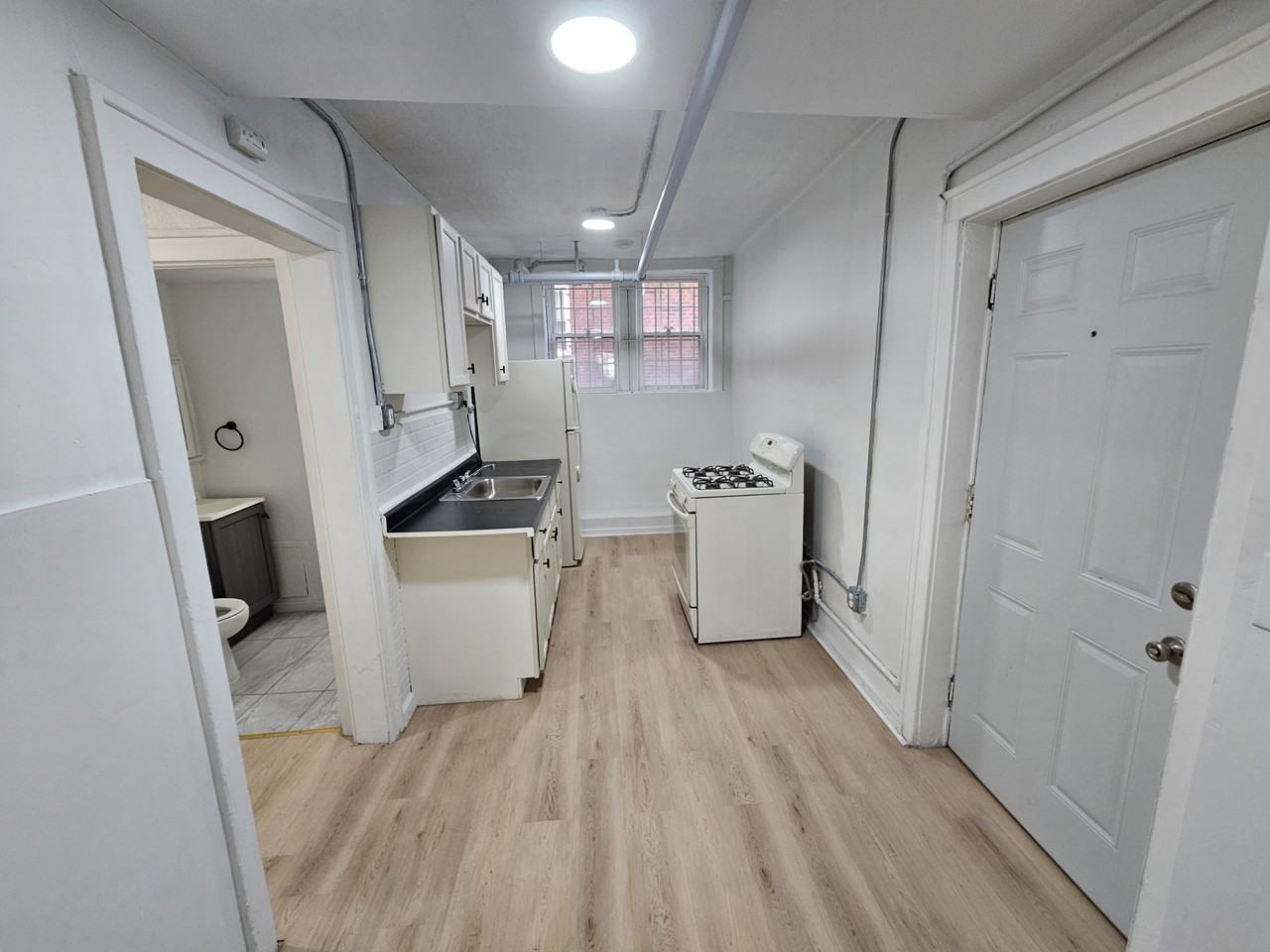 2664 North Moreland Boulevard - Photo 5 of 12