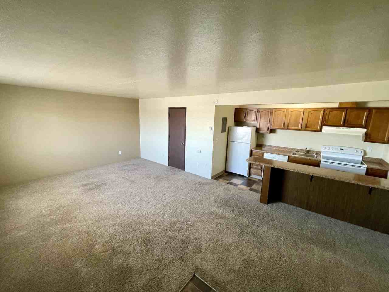(46) West Midtown Pointe - Photo 3 of 11