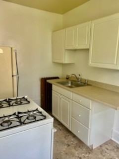 324 Spencer Avenue - Photo 7 of 14