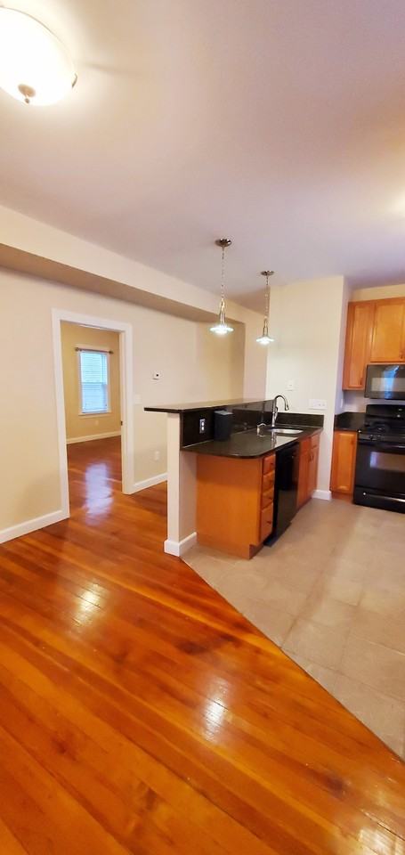 424 Jackson Street - Photo 2 of 24