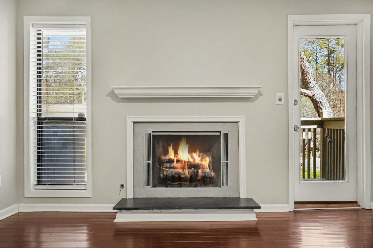 918 Dunbar Drive - Photo 5 of 16