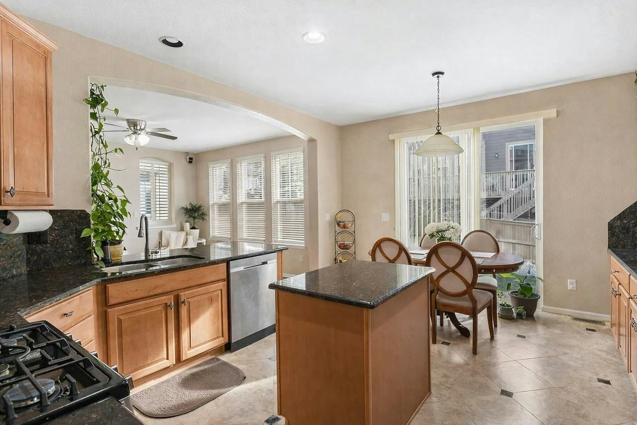 5347 Applebrook Lane - Photo 5 of 20