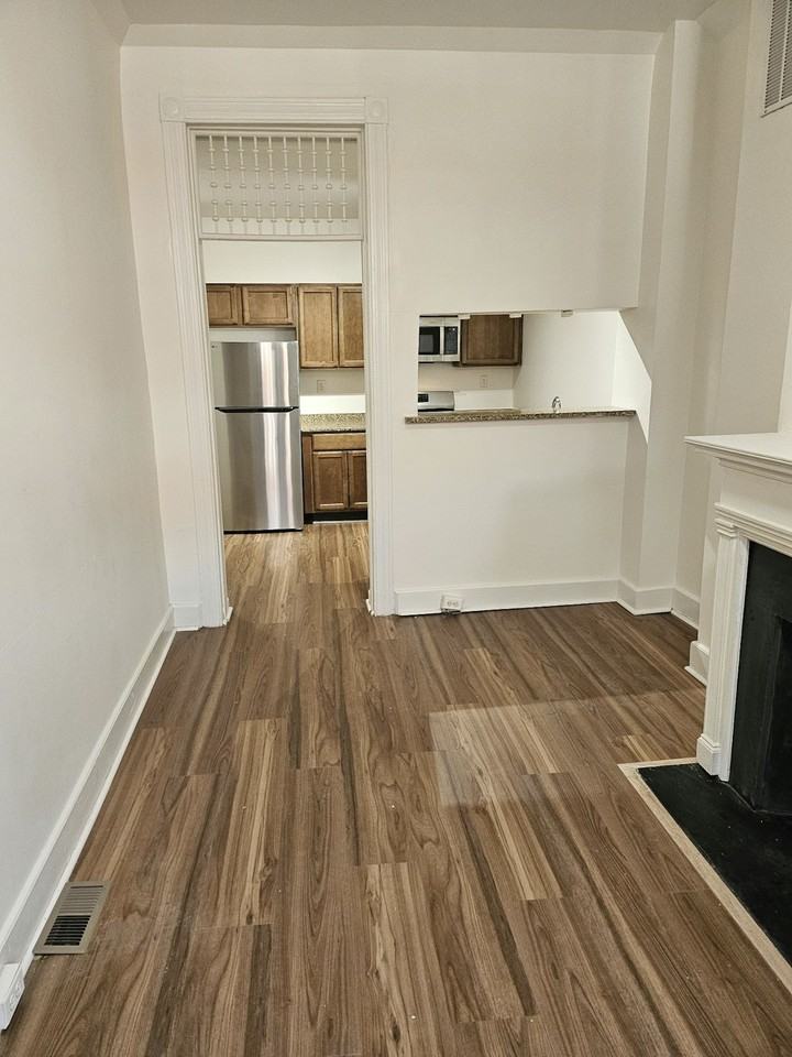 2220 Madison Avenue, Unit 1 - Photo 2 of 3