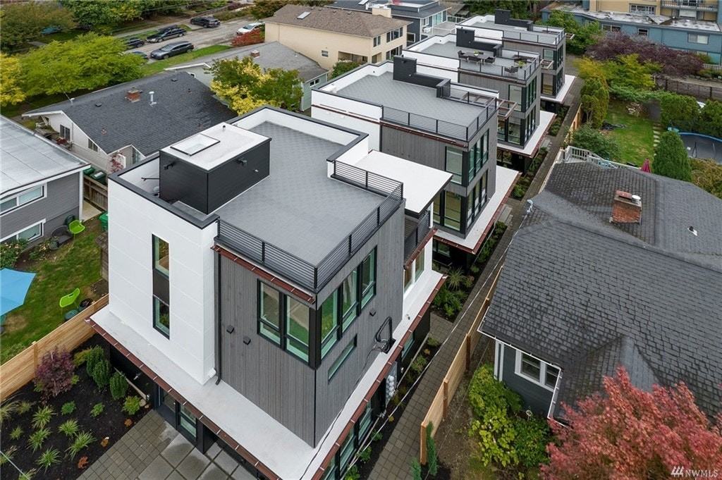 4226 Midvale Ave N Unit #A - Photo 2 of 18