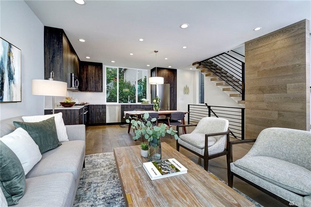 4226 Midvale Ave N Unit #A - Photo 3 of 18