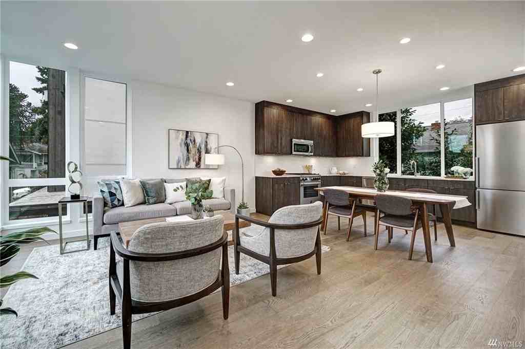 4226 Midvale Ave N Unit #A - Photo 7 of 18