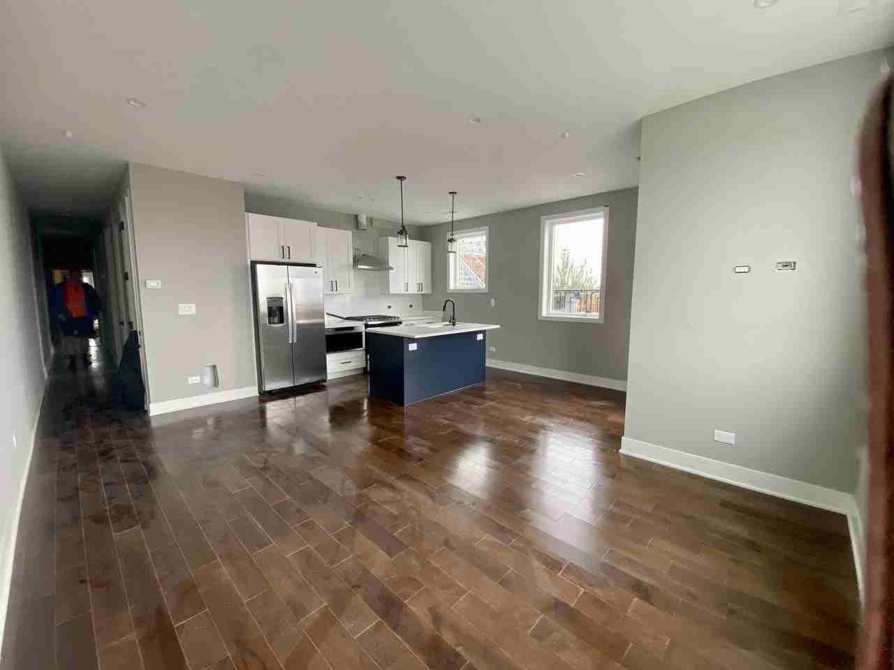 2219 North Clybourn Avenue - Photo 2 of 40