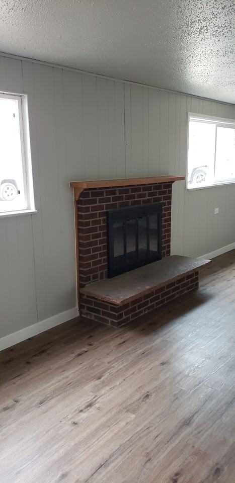 765 North Colorado Avenue - Photo 3 of 14