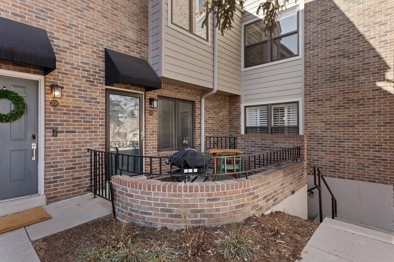 221 S Garfield St #108 - Photo 2 of 19