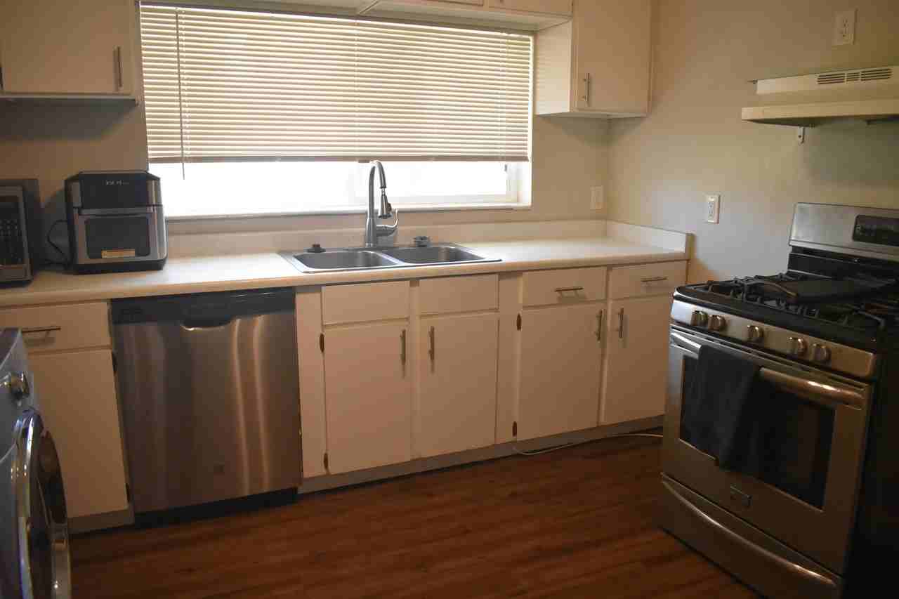 348 W Pages Ln - Photo 5 of 12