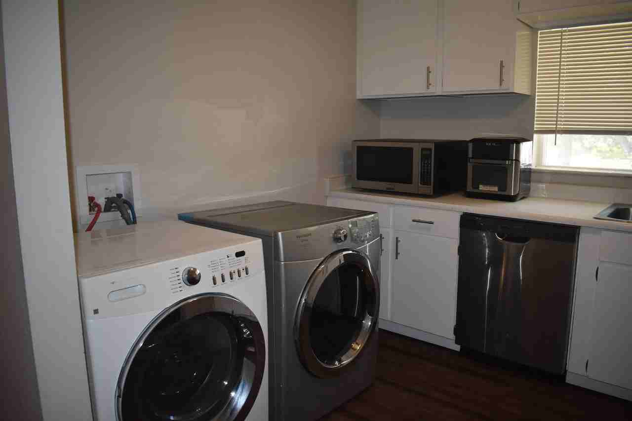 348 W Pages Ln - Photo 6 of 12