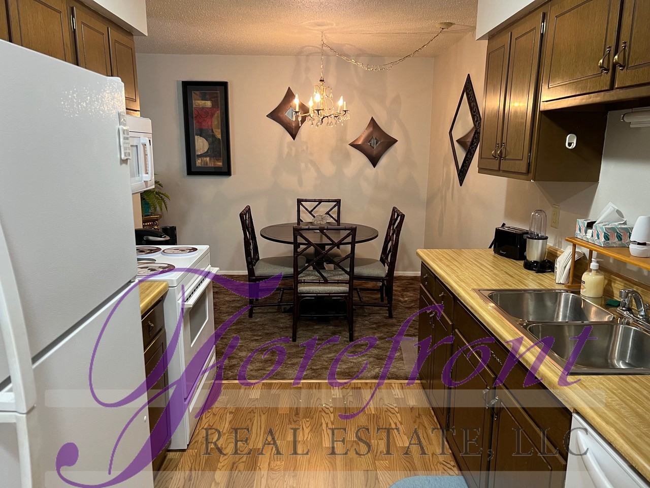 4440 S Poplar St #304B - Photo 3 of 7