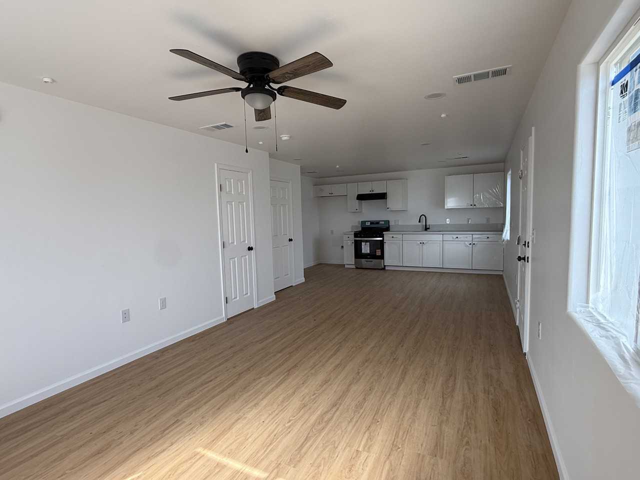 112 Northwest 5th Avenue UNIT B - Photo 4 of 13