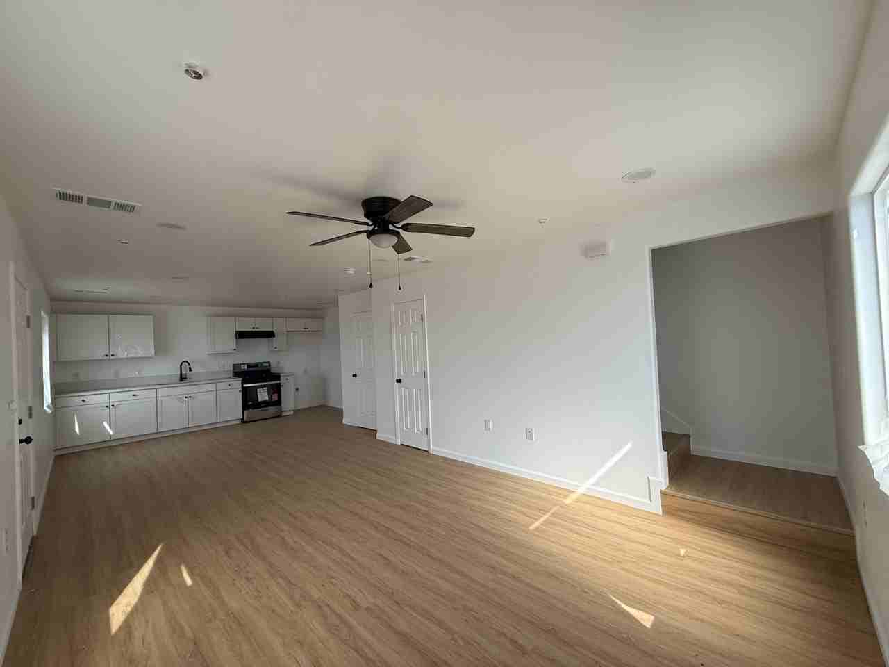 112 Northwest 5th Avenue UNIT B - Photo 5 of 13