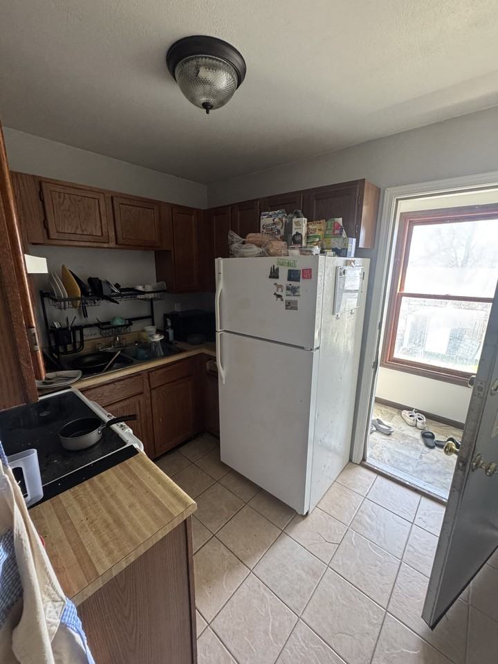 15 9th St #A - Photo 3 of 7