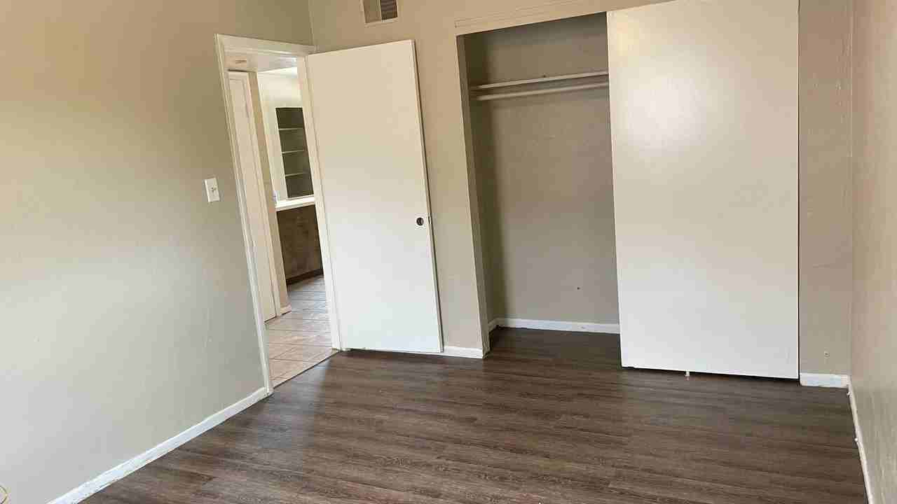 Allen Condominium - KRAVEN ALBA - Photo 5 of 13