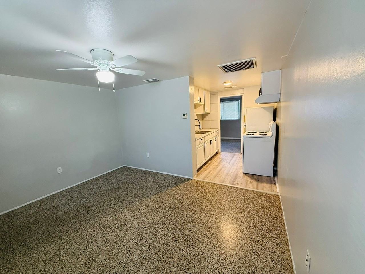 314 7th Av NE - Photo 3 of 31