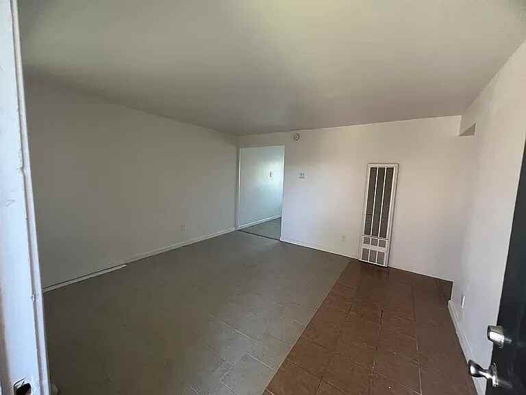 1860 Ethan Way - Photo 2 of 23