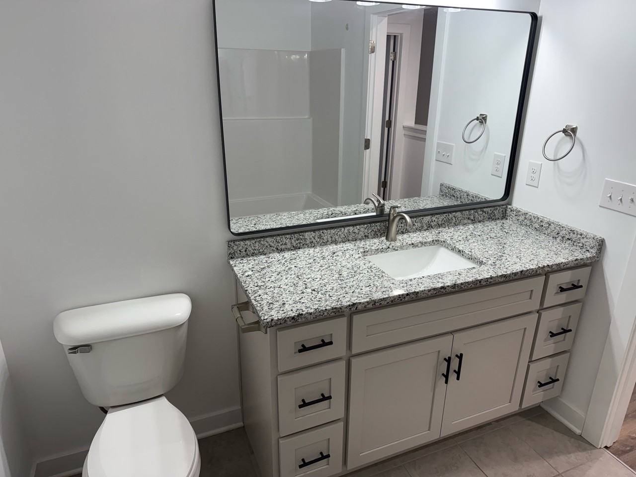 703 East Mount Vernon Street - Photo 2 of 6