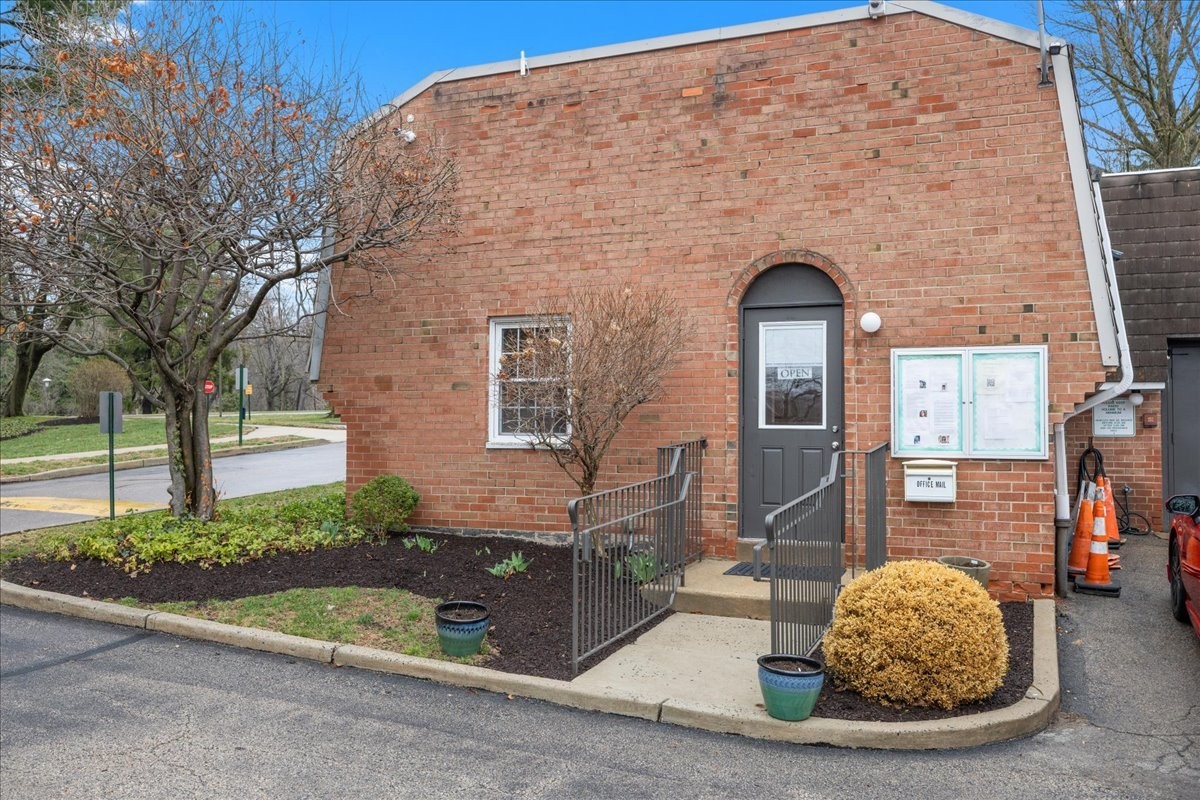 4000 Gypsy Lane - 305Suite 305 #305 - Photo 3 of 22