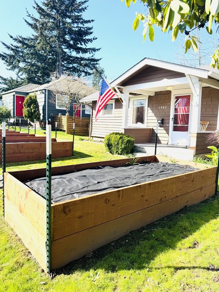 1542 S Oakes St #1 - Photo 2 of 14