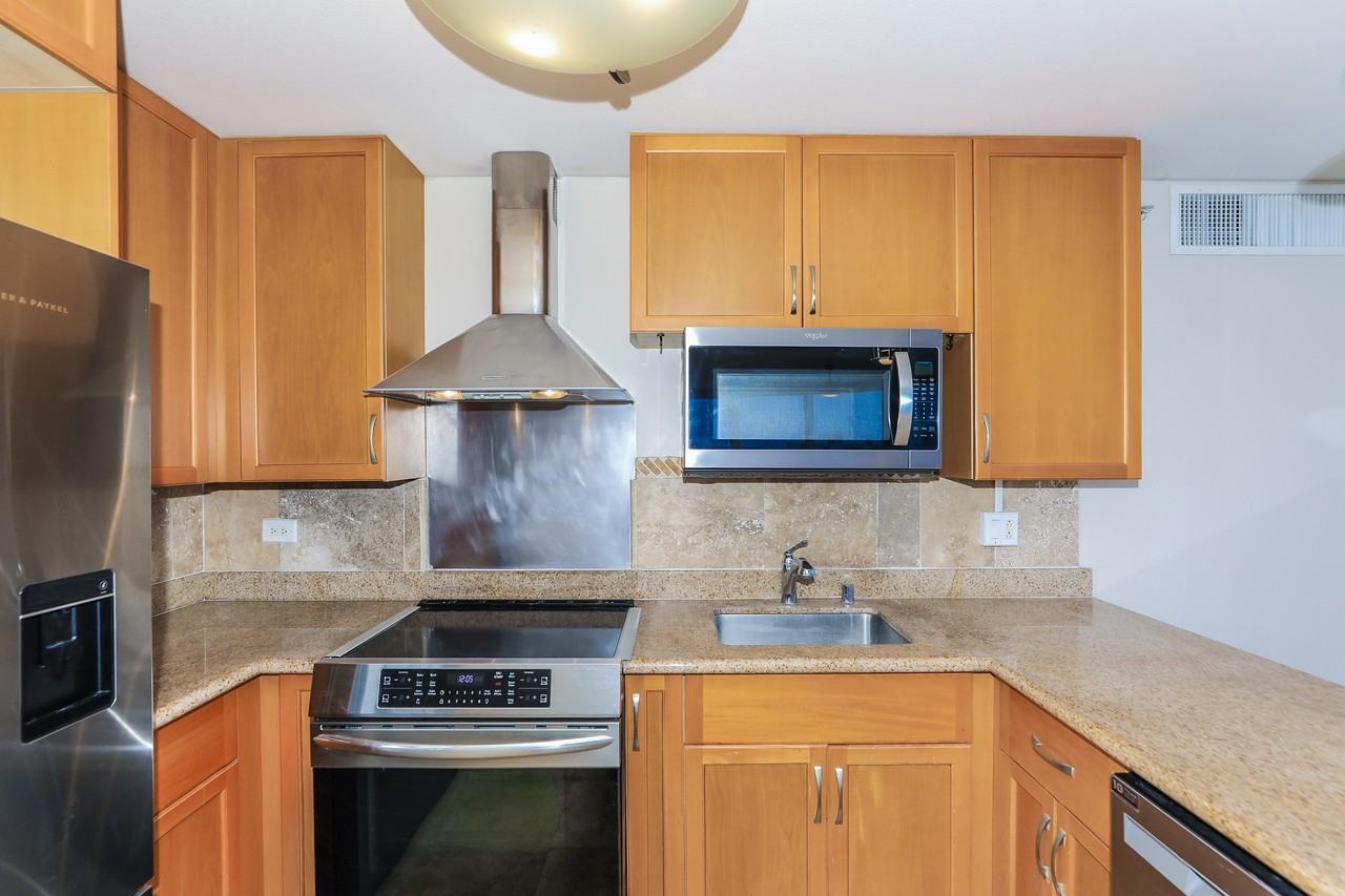 1296 Kapiolani Boulevard  II 3103Unit II 3103 #01 - Photo 5 of 10