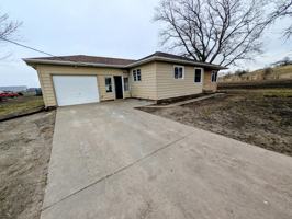 featured image of 2031 Blue Dr #1