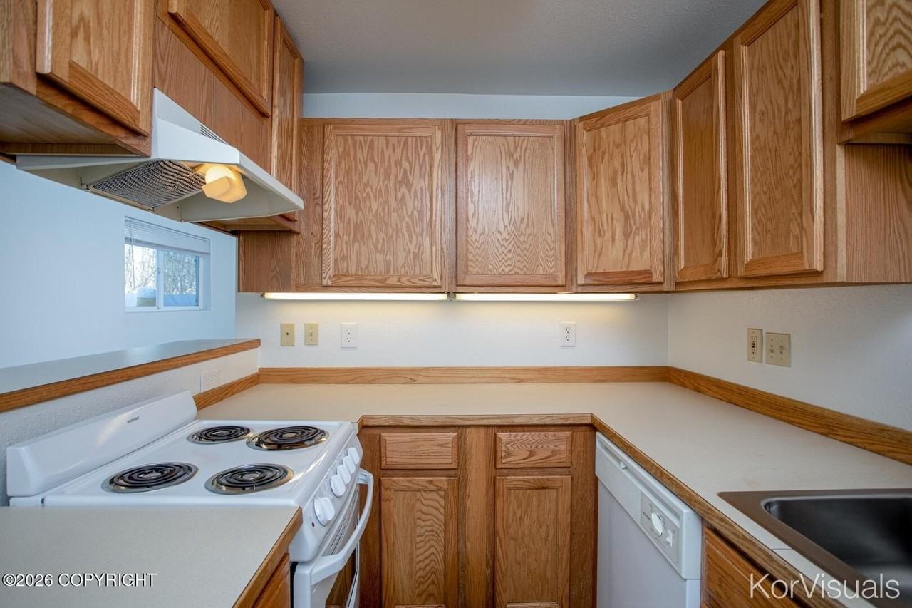 4004 E Steven Dr - Photo 4 of 13