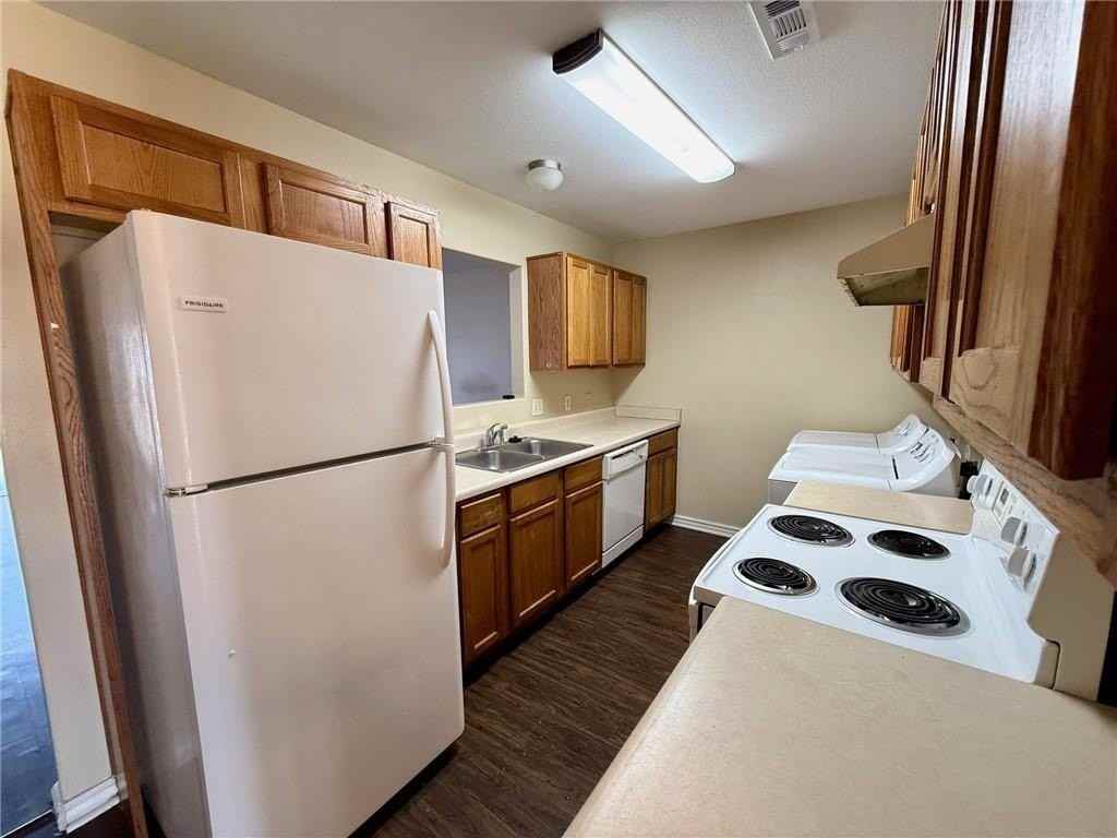 333 Graystone Cir - Photo 7 of 13