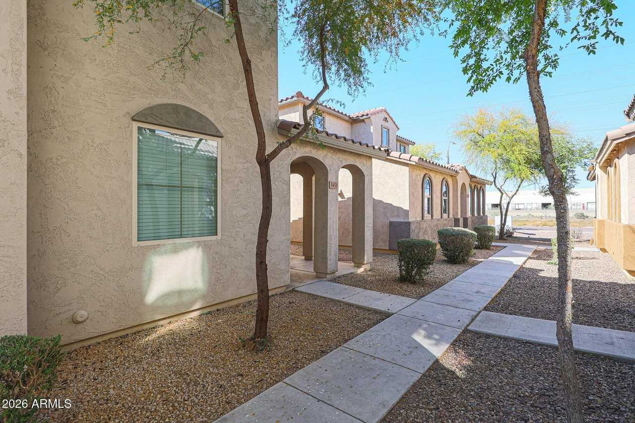 5458 W Fulton St - Photo 4 of 30