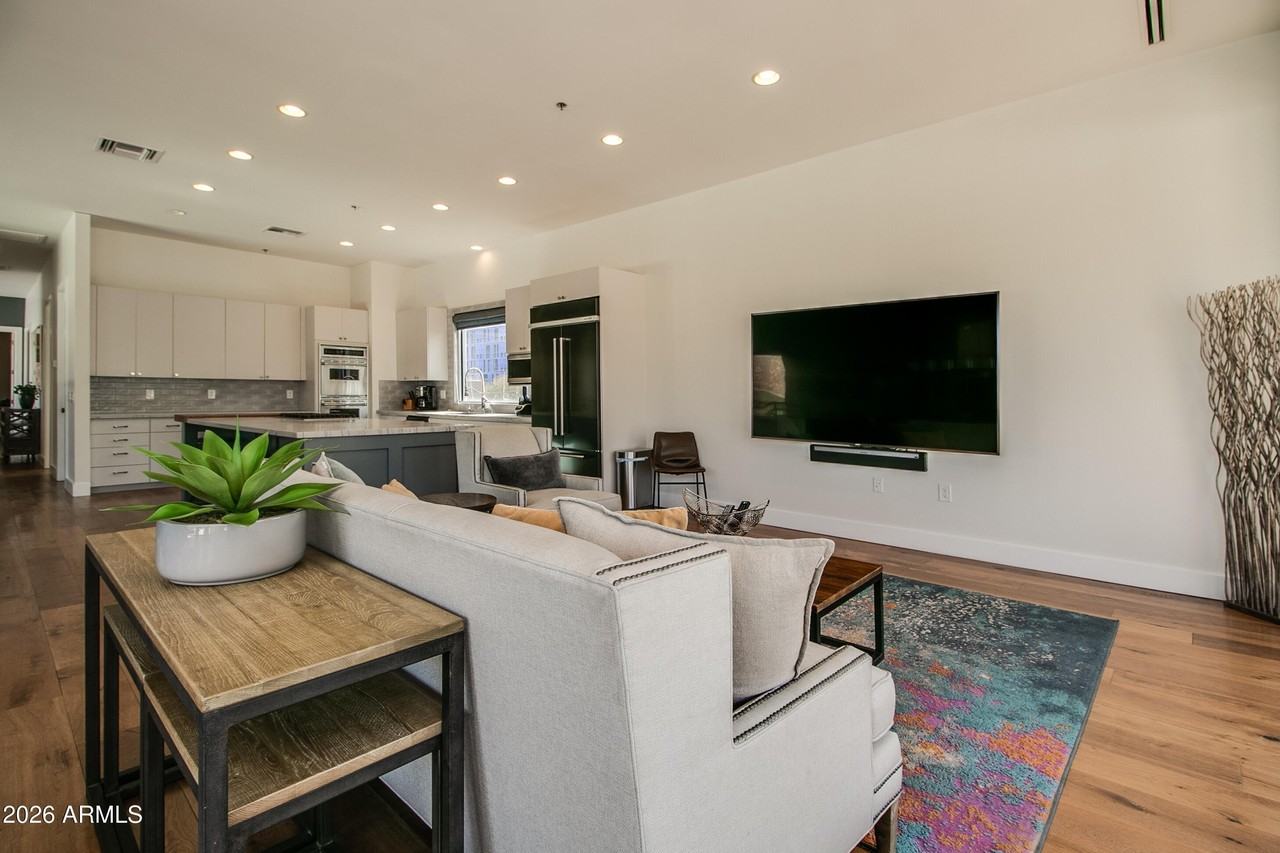 4201 N Marshall Way Unit 2000 - Photo 5 of 50