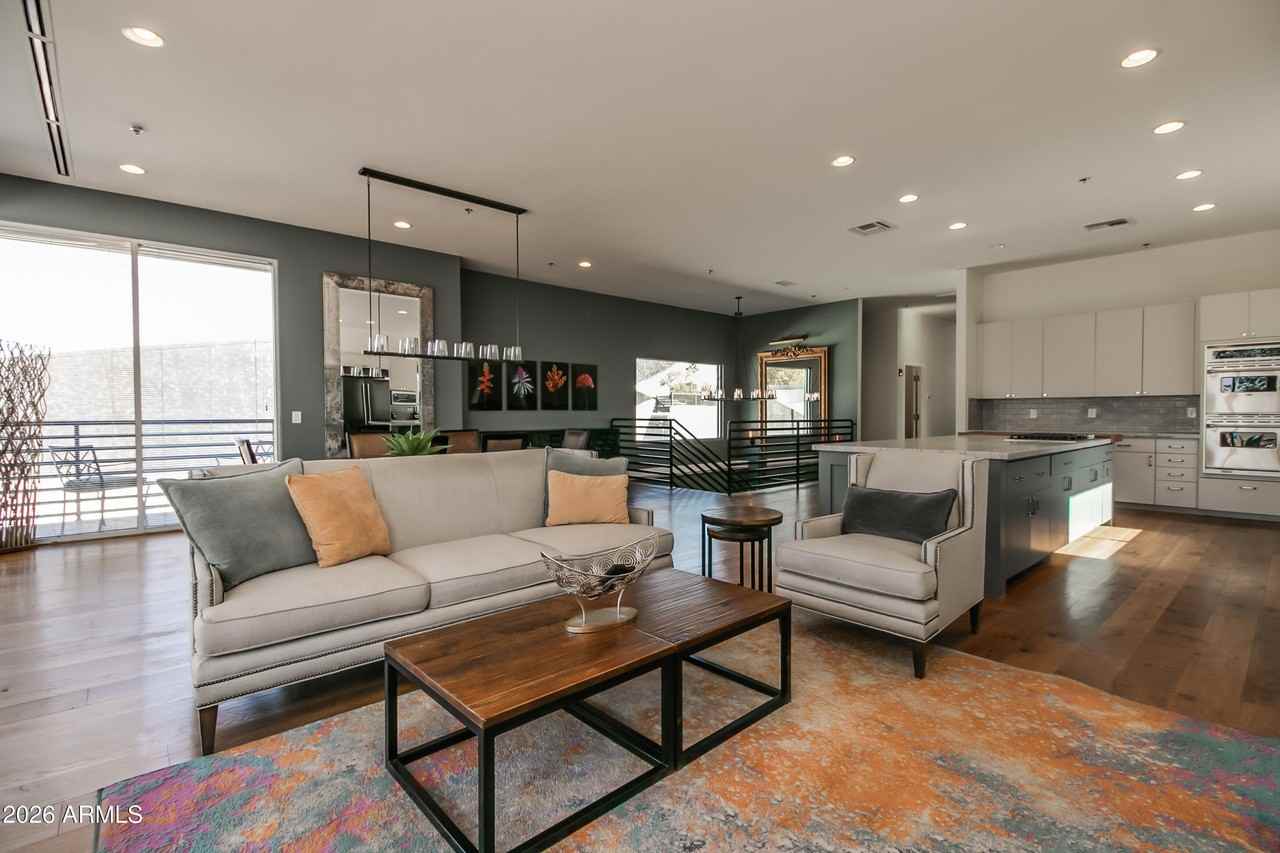 4201 N Marshall Way Unit 2000 - Photo 6 of 50