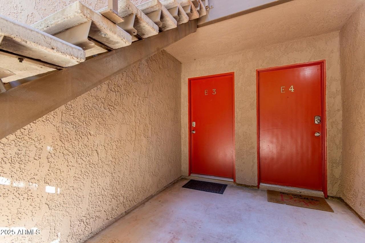 5525 E Thomas Rd #E3 - Photo 4 of 31