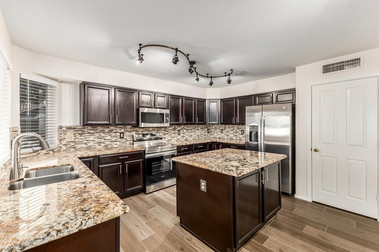 14831 N 42nd Way - Photo 7 of 19