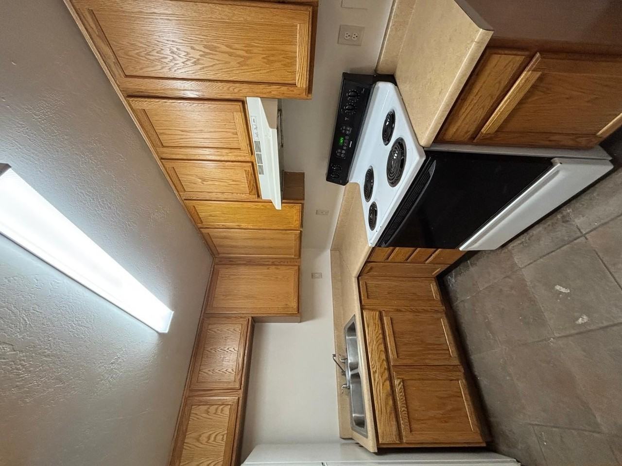 809 N 9th Ave - Photo 3 of 8