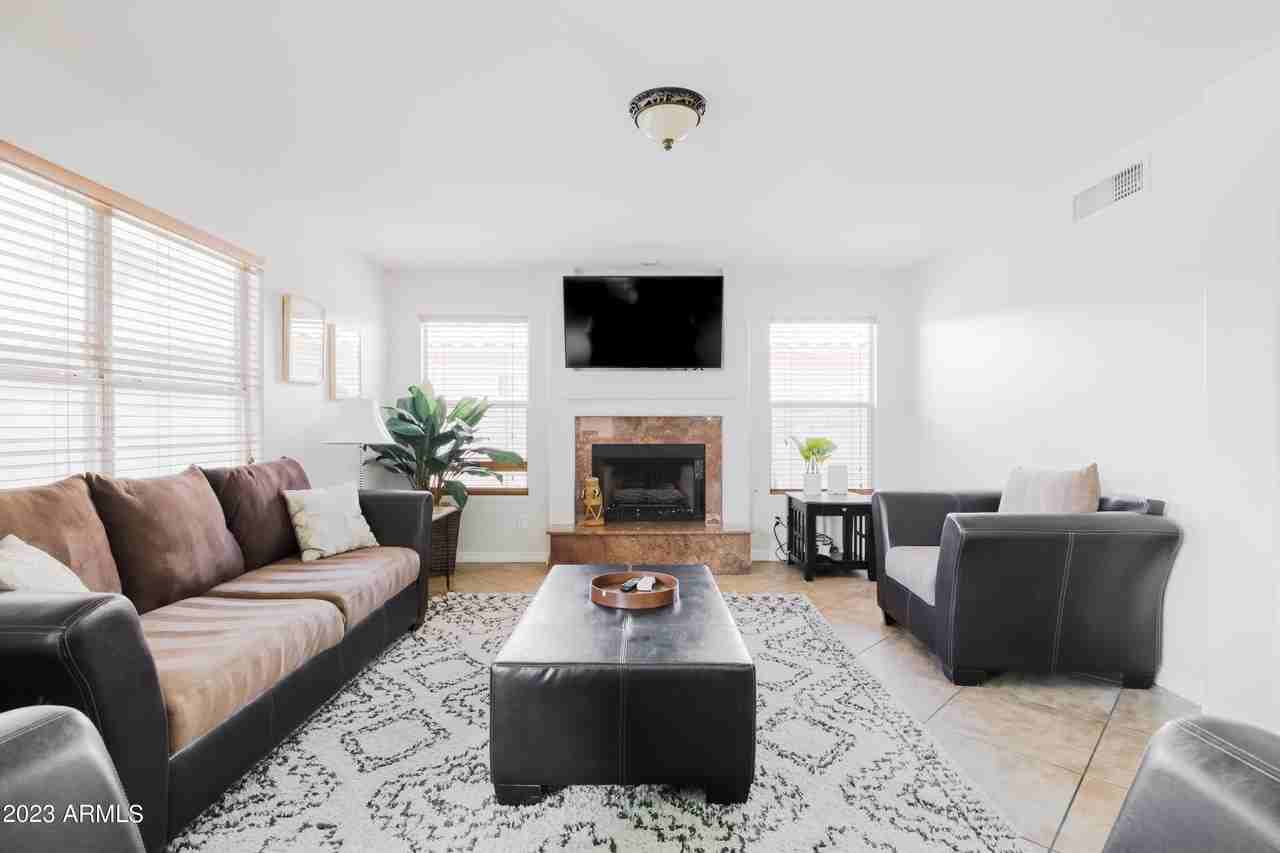 1431 E Century Ave - Photo 7 of 22