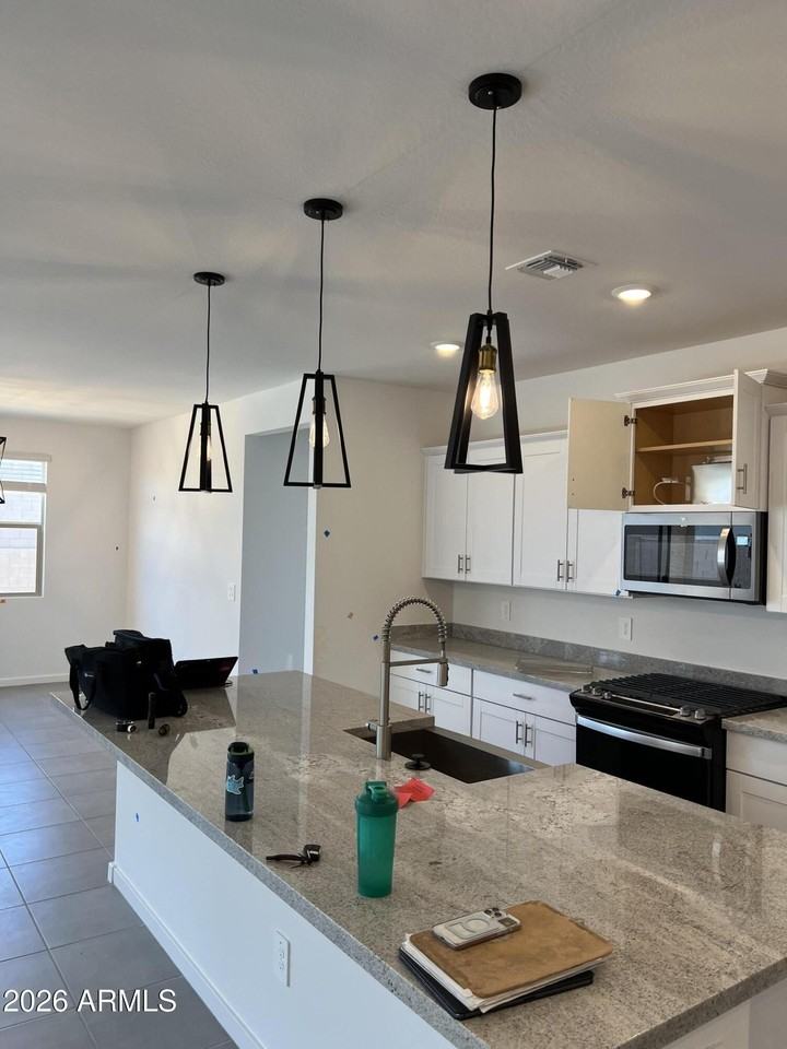 4955 W Karl St - Photo 4 of 15