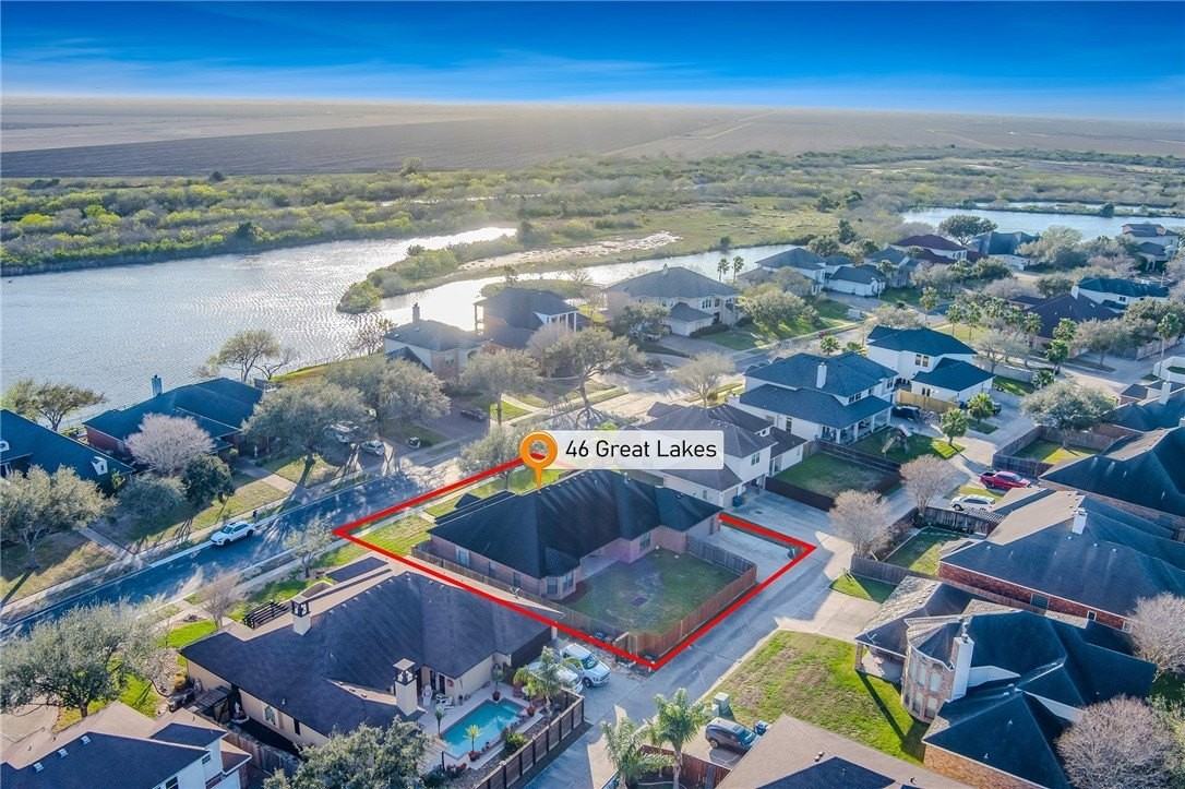 46 Great Lakes Dr - Photo 6 of 35