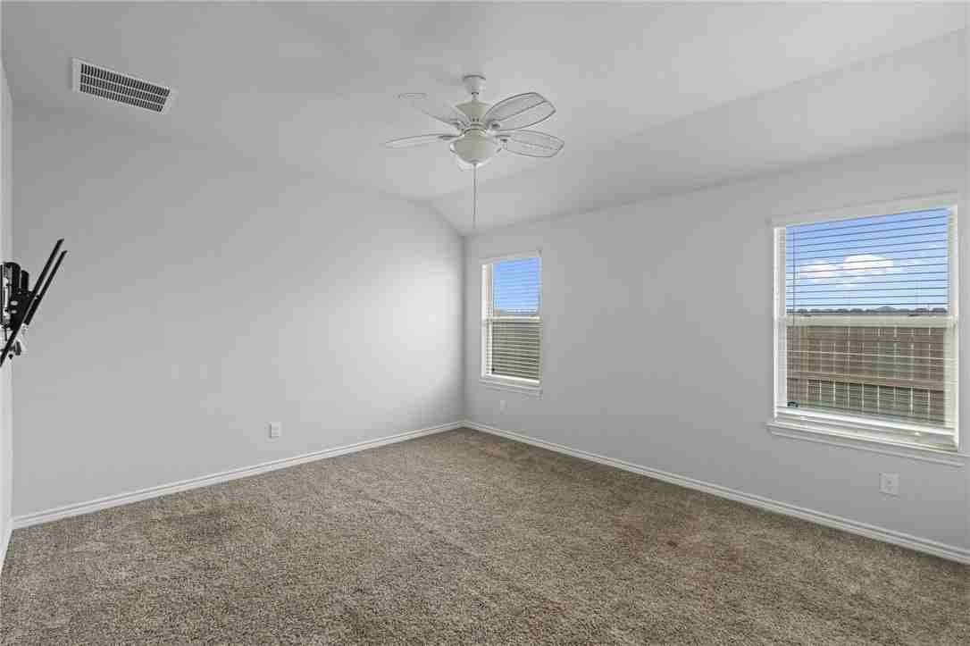 1513 Pleasant Dr - Photo 7 of 13