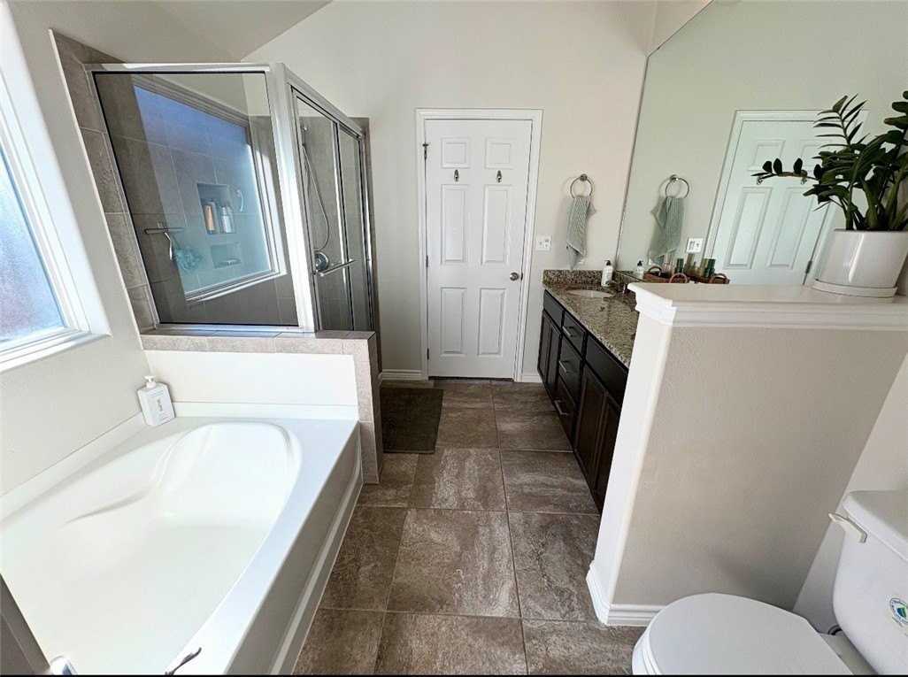 7509 Loyd Neal Dr - Photo 4 of 20