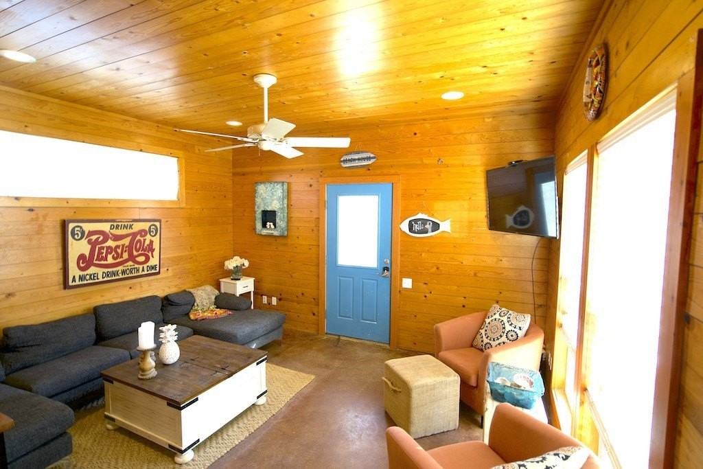 2606 S 11th St Unit 2 - Photo 3 of 16